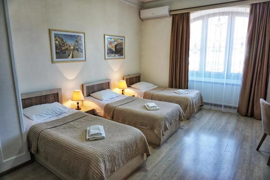 Hotel Mireosi Μπατούμι 3*,