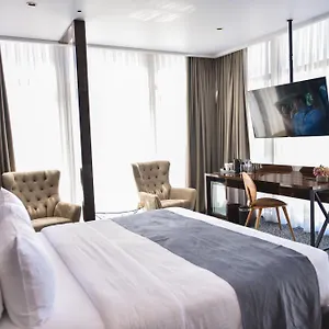 4* Hotel Monarch